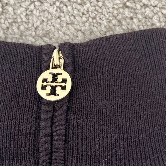 Authentic Tory Burch sweater with logo and zipper; 100% merino wool - Picture 2 of 4